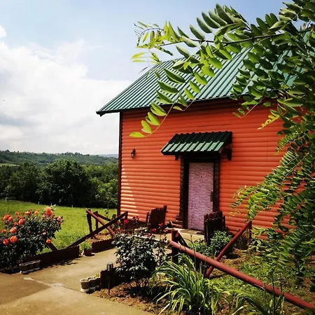 Suncana Strana Fruske Gore - Veliko Imanje Sa Kucom Za Odmor *