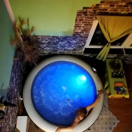 Holiday home Suncana Strana Fruske Gore - Veliko Imanje Sa Kucom Za Odmor *