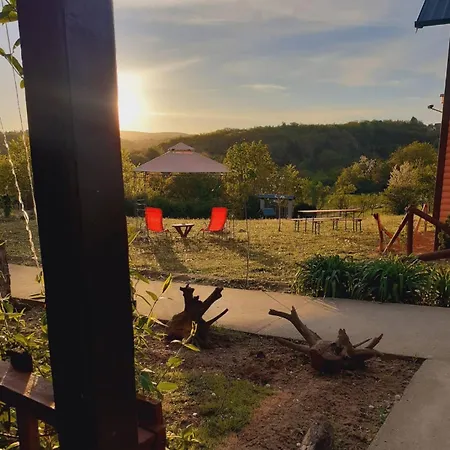 Holiday home Suncana Strana Fruske Gore - Veliko Imanje Sa Kucom Za Odmor