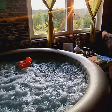 Suncana Strana Fruske Gore - Veliko Imanje Sa Kucom Za Odmor * Velika Remeta