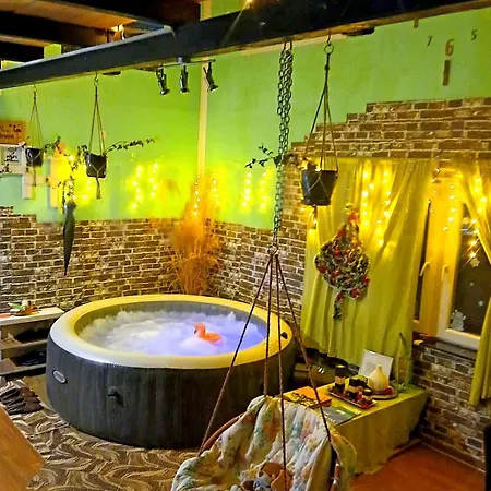 Suncana Strana Fruske Gore - Veliko Imanje Sa Kucom Za Odmor *