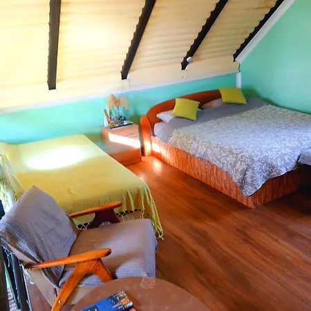 Holiday home Suncana Strana Fruske Gore - Veliko Imanje Sa Kucom Za Odmor