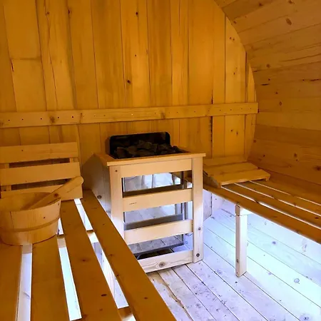 Holiday home Suncana Strana Fruske Gore - Veliko Imanje Sa Kucom Za Odmor *