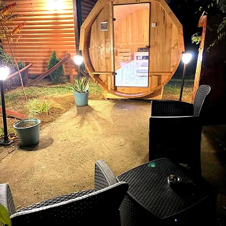 Suncana Strana Fruske Gore - Veliko Imanje Sa Kucom Za Odmor Holiday home