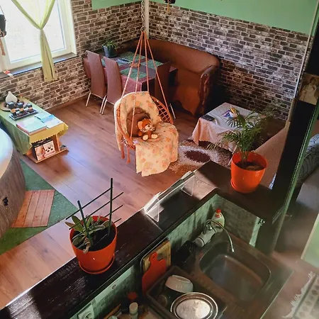 Suncana Strana Fruske Gore - Veliko Imanje Sa Kucom Za Odmor