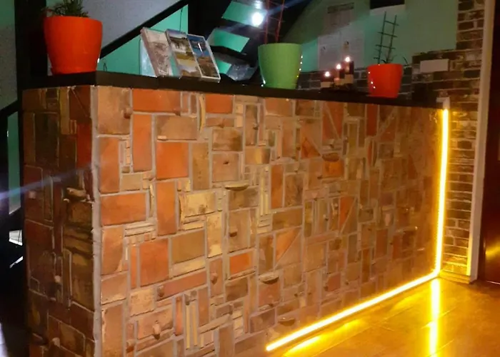 Suncana Strana Fruske Gore - Veliko Imanje Sa Kucom Za Odmor