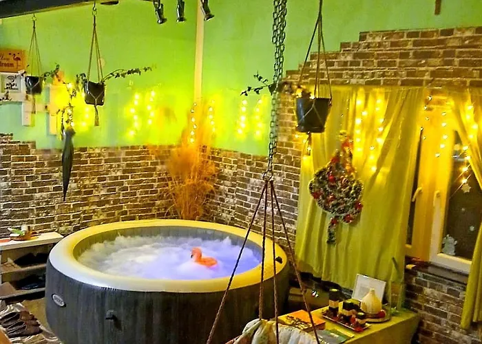 Suncana Strana Fruske Gore - Veliko Imanje Sa Kucom Za Odmor *