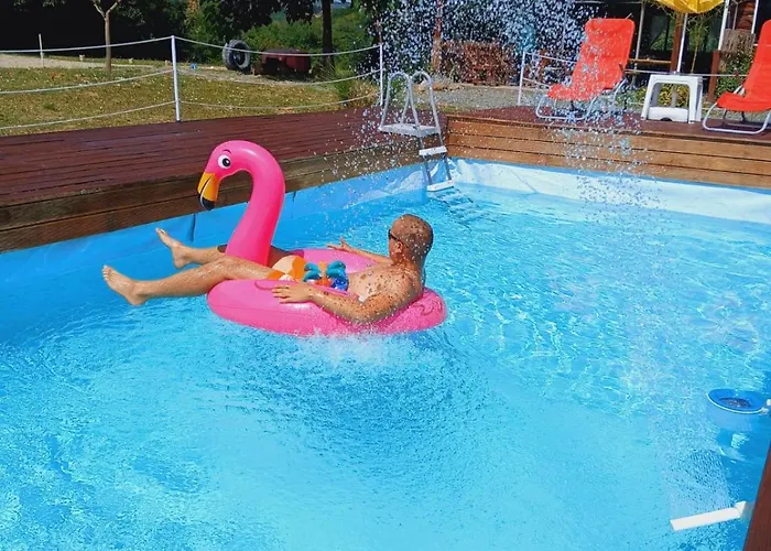 Tatil Evi Suncana Strana Fruske Gore - Veliko Imanje Sa Kucom Za Odmor *