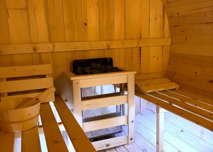 Tatil Evi Suncana Strana Fruske Gore - Veliko Imanje Sa Kucom Za Odmor *